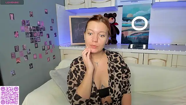 BattyBaker online show from September 29, 2025, 2:38 am