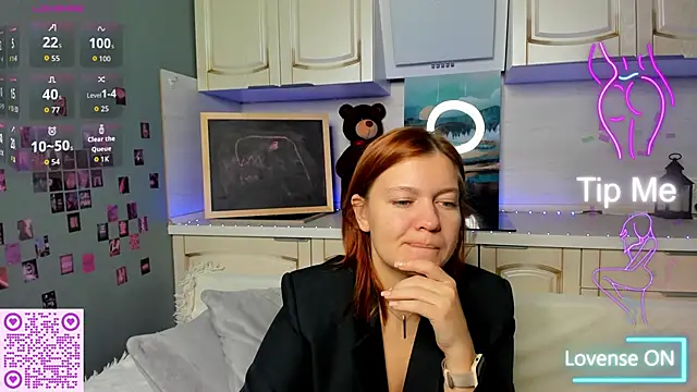 BattyBaker online show from October 3, 2025, 1:13 am