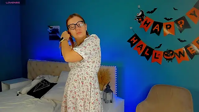 BattyBaker online show from October 24, 2025, 2:19 am