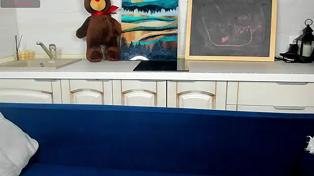 BattyBaker online show from October 31, 2025, 2:23 am