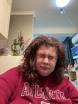 AliceCurlyX online show from November 28, 2025, 8:44 pm