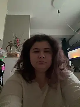 AliceCurlyX online show from December 17, 2025, 11:05 am