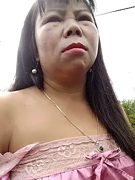 Snapshot of lusy-00 chatting on October 2, 2025, 1:23 am lusy-00 online show from October 2, 2025, 1:23 am