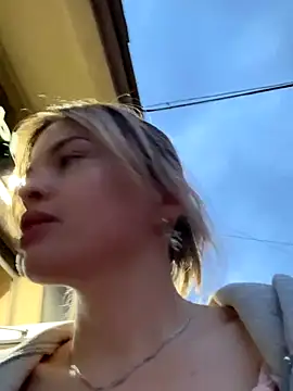 SMELLSEX online show from September 18, 2025, 4:20 pm