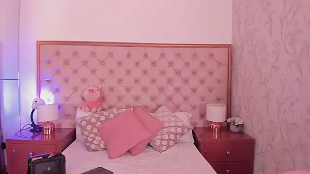 sweetabbey online show from October 24, 2025, 1:35 am