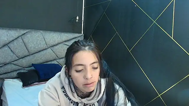 LiaMonroee  online show from December 1, 2025, 11:48 am