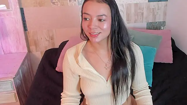 hillary chen online show from November 6, 2025, 3:29 am