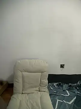 jingjing005 online show from February 7, 2026, 8:40 am