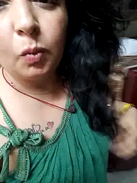 Snapshot of Jann_Riya333 chatting on September 25, 2025, 1:20 am Jann Riya333 online show from September 25, 2025, 1:20 am