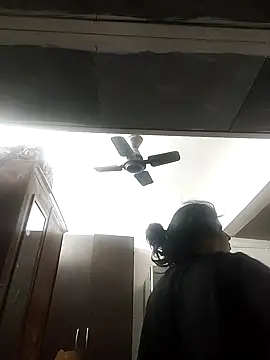 Snapshot of Jann_Riya333 chatting on October 7, 2025, 1:36 am Jann Riya333 online show from October 7, 2025, 1:36 am