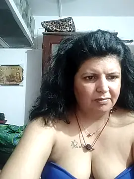 Snapshot of Jann_Riya333 chatting on October 12, 2025, 2:43 am Jann Riya333 online show from October 12, 2025, 2:43 am