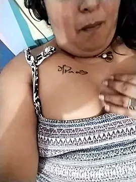 Snapshot of Jann_Riya333 chatting on October 12, 2025, 3:22 pm Jann Riya333 online show from October 12, 2025, 3:22 pm