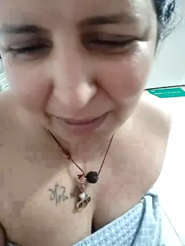 Snapshot of Jann_Riya333 chatting on October 13, 2025, 3:28 am Jann Riya333 online show from October 13, 2025, 3:28 am