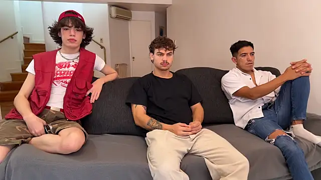 lenruy online show from April 18, 2026, 8:42 pm