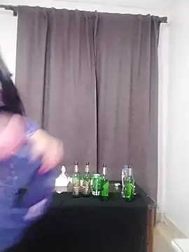 lilyan12 online show from April 16, 2026, 12:55 am