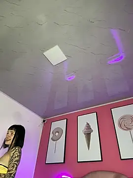 Snapshot of Miss-Jimena chatting on September 30, 2025, 8:25 pm Miss-Jimena online show from September 30, 2025, 8:25 pm