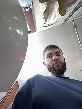 Diicaprio69 online show from October 31, 2025, 8:21 pm