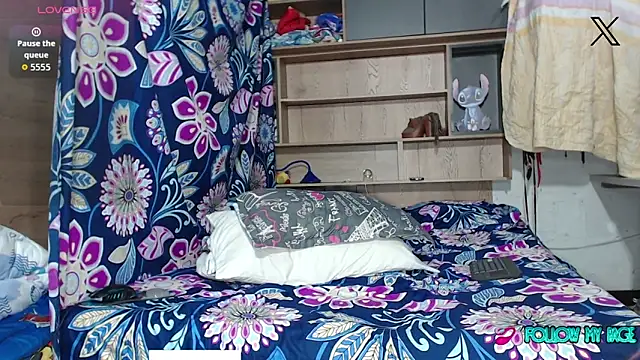 luisafe2025 online show from September 30, 2025, 1:38 pm