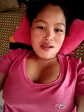 maycuc123 online show from September 21, 2025, 5:09 am