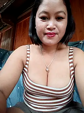 maycuc123 online show from October 11, 2025, 12:54 am