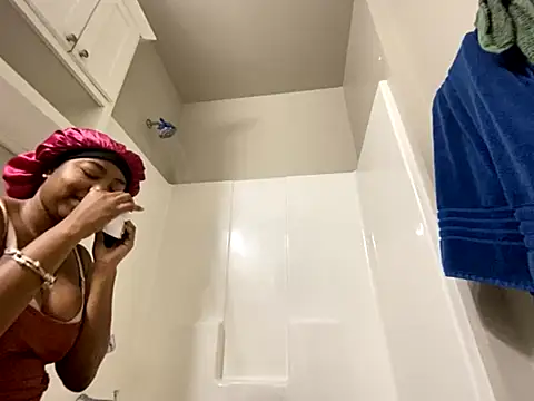 princesslivv online show from September 21, 2025, 7:48 pm