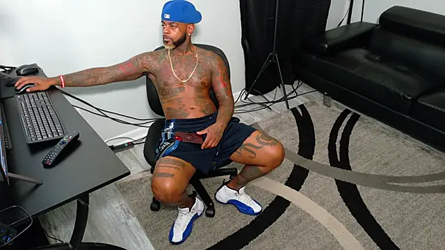 SLANGONDEMHOES online show from October 23, 2025, 5:12 pm