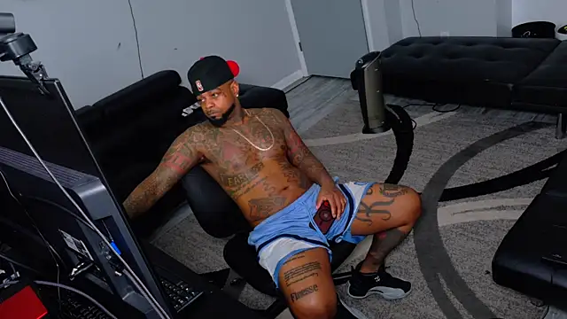 SLANGONDEMHOES online show from April 9, 2026, 7:52 pm