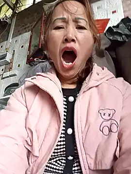 Fienjr online show from November 18, 2025, 2:50 am