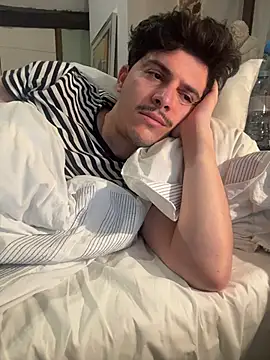 dock 75 online show from November 6, 2025, 8:26 am