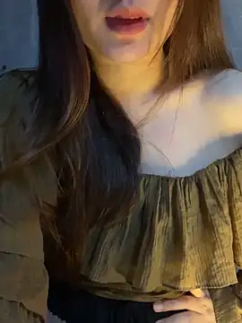 Snapshot of Hinne07 chatting on February 3, 2026, 7:46 am Hinne07 online show from February 3, 2026, 7:46 am