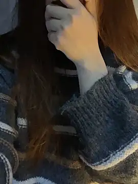 Snapshot of Hinne07 chatting on February 5, 2026, 12:04 am Hinne07 online show from February 5, 2026, 12:04 am