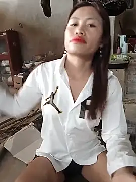 Snapshot of rubi_bae chatting on May 15, 2026, 3:24 am rubi bae online show from May 15, 2026, 3:24 am