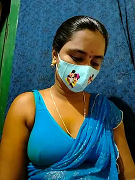 mini-queen online show from September 9, 2025, 11:21 am