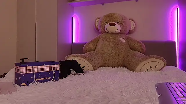 Snapshot of Missss_Eva chatting on December 1, 2025, 9:14 am Missss Eva online show from December 1, 2025, 9:14 am