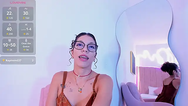 LyraRose online show from September 8, 2025, 7:13 pm