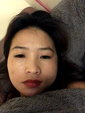 LiLy-0477 online show from October 6, 2025, 8:28 pm