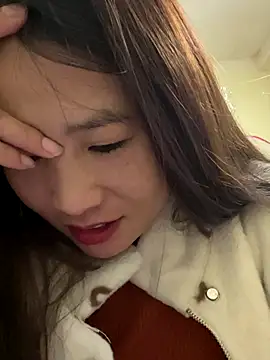 LiLy-0477 online show from November 17, 2025, 7:58 am