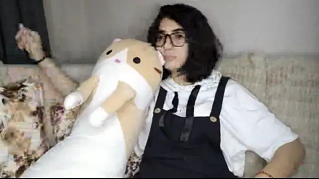 TAG MIGGI online show from October 7, 2025, 7:22 pm