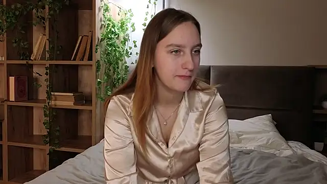 AmieeDorich online show from September 14, 2025, 3:22 pm