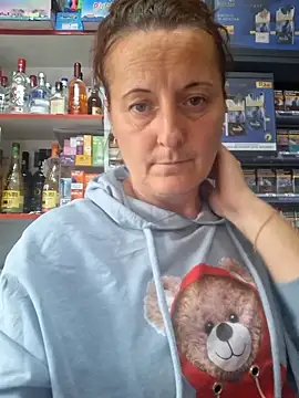 Fluturas2 online show from September 13, 2025, 3:23 pm