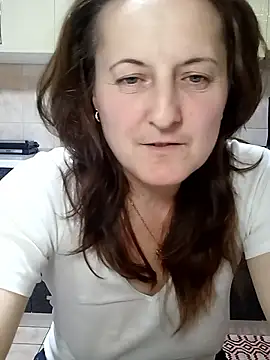 Fluturas2 online show from November 2, 2025, 8:00 pm