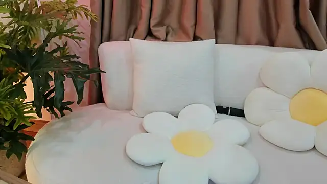 Snapshot of Mian_Miann chatting on November 20, 2025, 6:35 am Mian Miann online show from November 20, 2025, 6:35 am