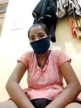 malteejat online show from November 4, 2025, 3:55 pm