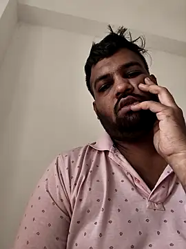 vinay smalldick online show from May 15, 2026, 11:12 pm