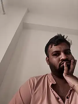 vinay smalldick online show from May 22, 2026, 3:13 am