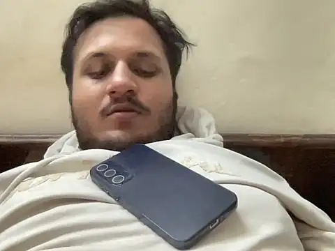 chiikuloveu online show from November 28, 2025, 3:04 pm