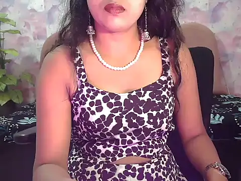 shaalu sharma online show from September 19, 2025, 7:21 am