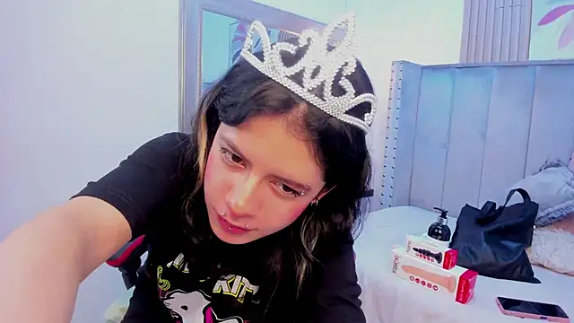 Snapshot of Miyu_Komori chatting on March 1, 2026, 1:02 pm Miyu Komori online show from March 1, 2026, 1:02 pm