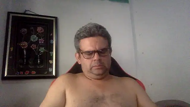 Katracho6969 online show from April 16, 2026, 9:39 pm