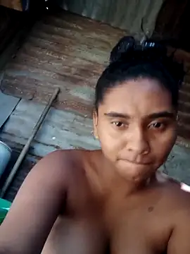 Snapshot of Lucy-Ferr chatting on October 13, 2025, 7:03 pm Lucy-Ferr online show from October 13, 2025, 7:03 pm